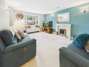 LOUNGE- click for photo gallery